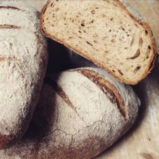 Easy Wholemeal No-Knead Bread Recipe – No Kneading Required!